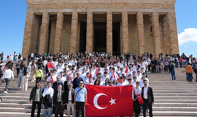 Gazi Mustafa Kemal Atatürk’ün 19 Mayıs 1919’da Samsun’a çıkarak milli