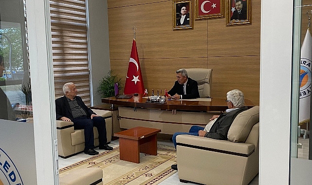 Kandıra Belediye Başkanı Erol Ölmez, belediye binasının zemin katında hazırlanan
