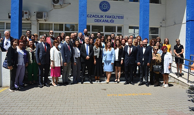Eczacılık mesleği akademik eğitiminin 185’inci yılı dolayısıyla Ege Üniversitesi (EÜ)