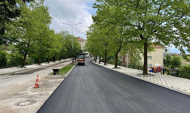 Yaya kaldırımları mineral parke olarak yenilenen Körfez İlimtepe Mahallesi Kalıcı