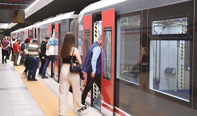 İzmir Büyükşehir Belediyesi’nin 60 kilometrelik metro ve tramvay sistemini işleten