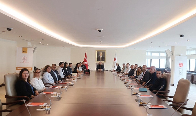 Milli Eğitim Bakanlığı'nın öncülüğünde hayata geçirilen "Öğretmen Akademisi" İzmir programı