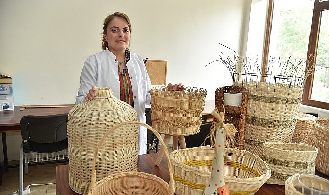Beş bin yıllık geçmişi olan sepet örücülüğü günümüzde de büyük