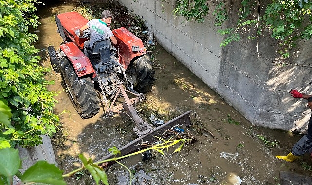 Kemer Belediyesi Park ve Bahçeler Müdürlüğü ekipleri, Kiriş Mahallesi’nde yer