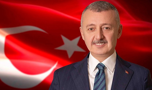 Kocaeli Büyükşehir Belediye Başkanı Tahir Büyükakın, Türkçe’nin resmi dil olarak