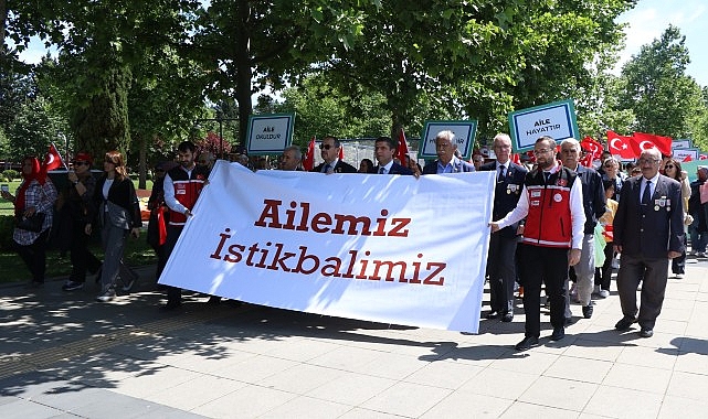 Büyükşehir Belediyesi ile Kocaeli Valiliği tarafından “Uluslararası Aile Haftası” dolayısıyla