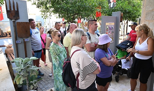 Kemer Belediye Başkanı Necati Topaloğlu’nun Kemer tanıtımı için yaptığı anlaşmalar