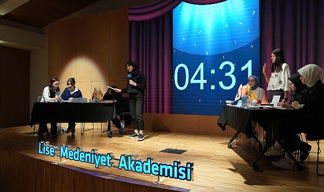 Konya Büyükşehir Belediyesi bünyesinde hizmet veren Lise Medeniyet Akademileri’nde 3.