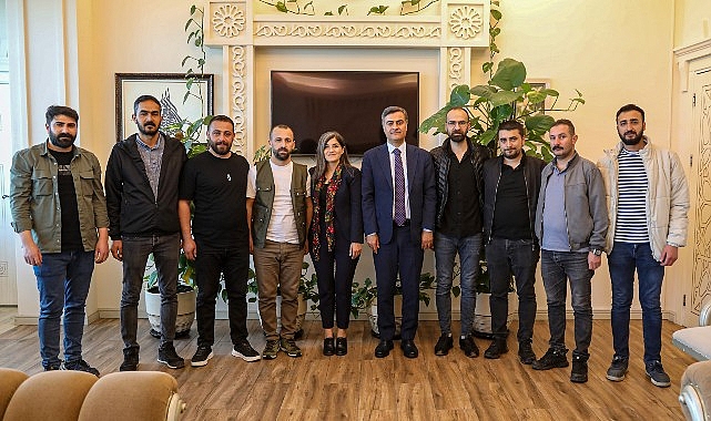 Gelen ziyaretçileri makamda ağırlayan Eşbaşkanlarımız halkın sorun ve sıkıntıları da