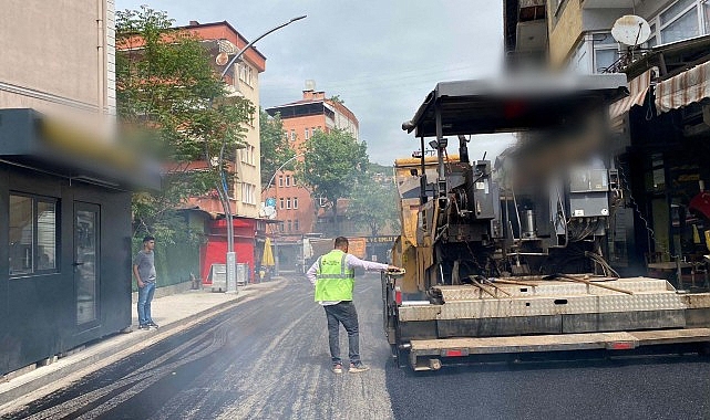 Büyükşehir tarafından başlatılan üstyapı çalışmasıyla Yenidoğan Derince Caddesi yepyeni bir