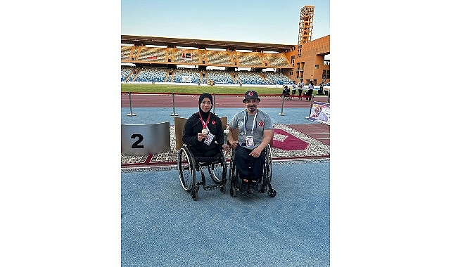 Bağcılar Belediyesi Para Atletizm Milli sporcuları Hamide Doğangün ve Zübeyde