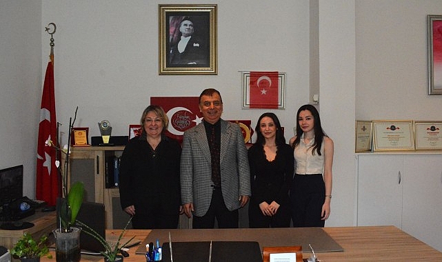 Ege Üniversitesi İletişim Fakültesi Halkla İlişkiler ve Tanıtım Bölümü 4.