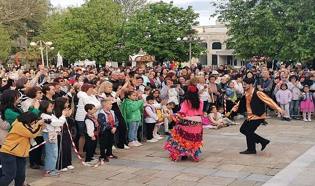 Nilüfer Belediyesi Halk Dansları Topluluğu, Bulgaristan’ın Gotse Delchev kentinde düzenlenen