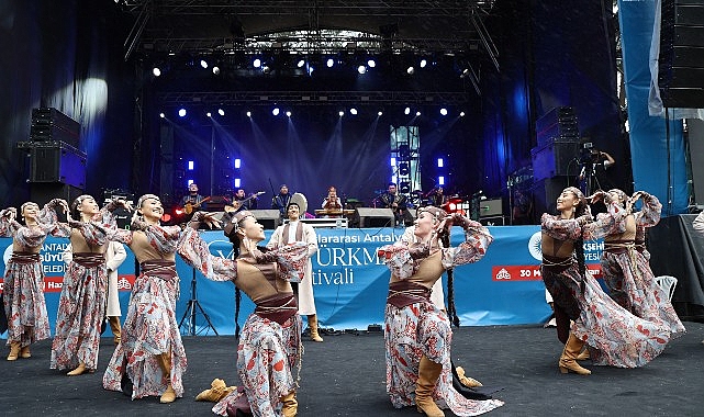 Antalya Büyükşehir Belediyesi tarafından düzenlenen 4. Uluslararası Antalya Yörük Türkmen