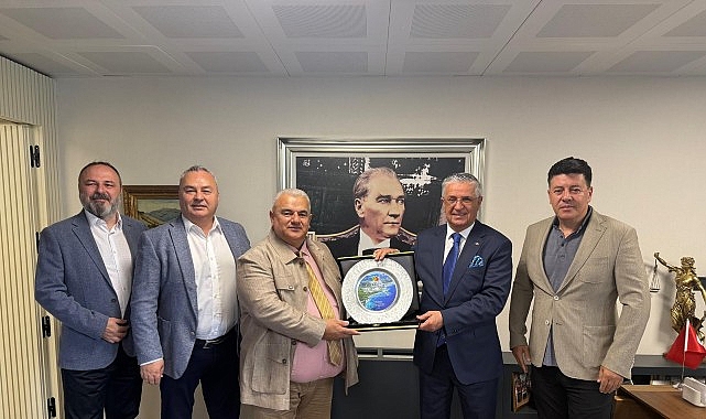Kemer Belediye Başkanı Necati Topaloğlu, Kemer Belediyesi’nin tadilat çalışmaları ile