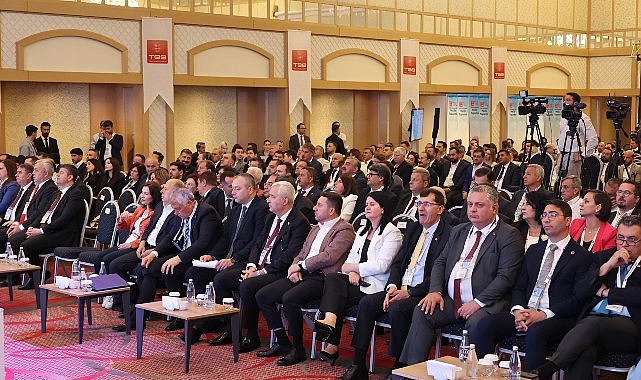 Nevşehir Belediye Başkanı Rasim Arı, Ankara’da düzenlenen Türkiye Belediyeler Birliği