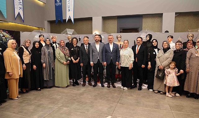 Kocaeli Büyükşehir Belediye Başkanı Doç.Dr.Tahir Büyükakın, açılışını gerçekleştirdiği KO-MEK Başiskele