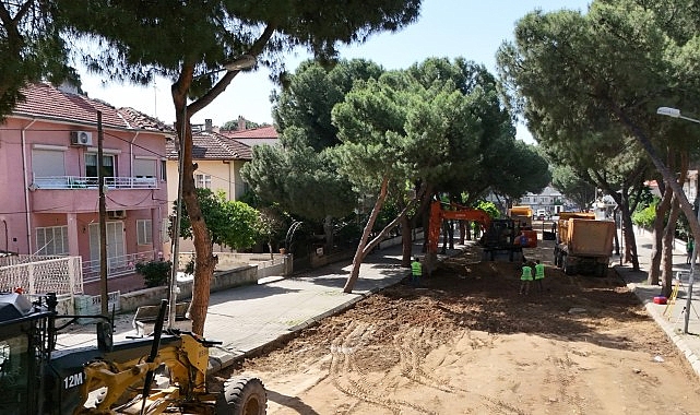 Aydın Büyükşehir Belediyesi, kent genelinde eş zamanlı olarak sürdürülen yol