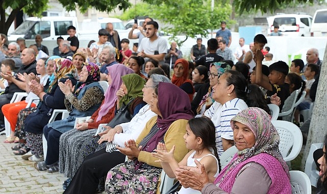 Edremit Belediye Başkanı Mehmet Ertaş, ilçe genelindeki 47 mahallede düzenlediği