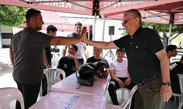 Kemer Belediye Başkanı Necati Topaloğlu, ilçe merkezinde bulunan Kemer Mesleki