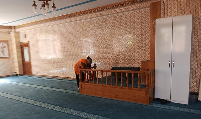 Kemer Belediyesi Temizlik İşleri Müdürlüğü ekipleri, Kemer genelinde bulunan 28
