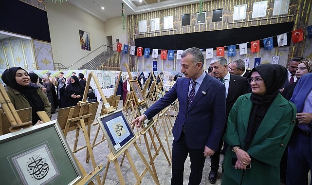 Kocaeli Büyükşehir Belediye Başkanı Doç.Dr.Tahir Büyükakın, KO-MEK’i ‘Halk Üniversitesi’ olarak