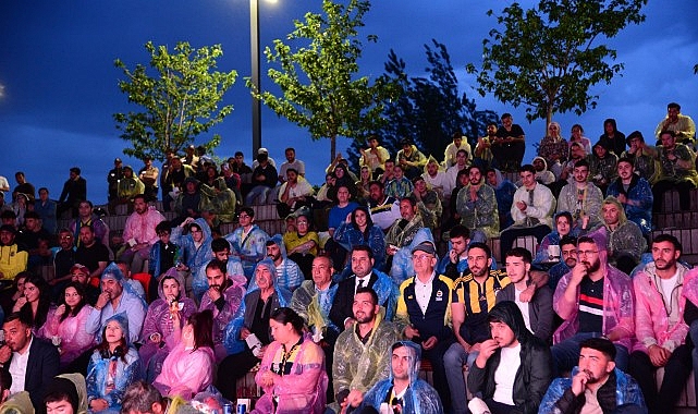 Kahramankazan Belediyesi tarafından düzenlenen etkinlikte, EuroLeague Final Four final maçı