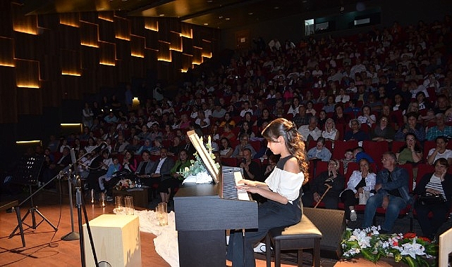 Dikili Belediyesi Kültür ve Sosyal İşler Müdürlüğü tarafından üç gün
