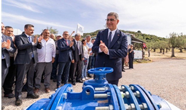 İzmir Büyükşehir Belediye Başkanı Dr. Cemil Tugay, çiftçiye can suyu