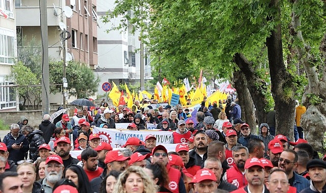 1 Mayıs Emek ve Dayanışma Günü dolayısıyla DİSK, KESK, Birleşik