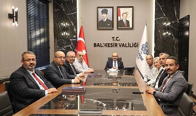 Balıkesir Valiliği'nde gerçekleştirilen toplantıda, Avcılar ve Altınkum mahallelerine yapılacak iki