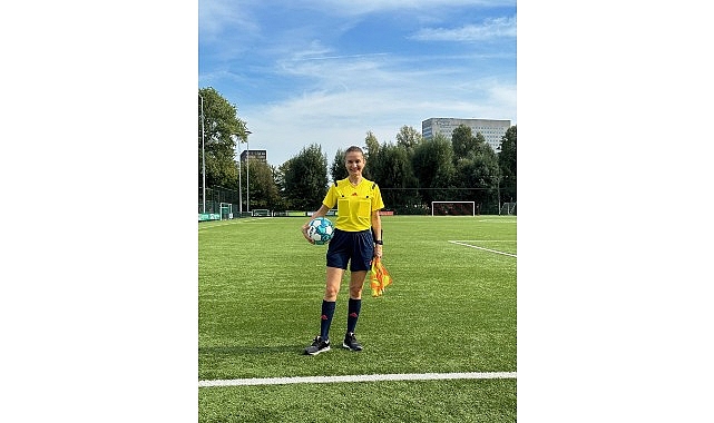 Futbol sahalarının tecrübeli ismi, FIFA kokartlı kadın hakem Sibel Yamaç