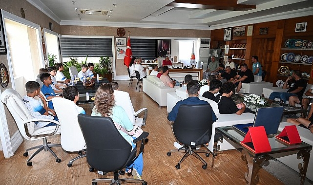 Kemer Belediye Başkanı Necati Topaloğlu öncülüğünde kurulan Kemer Belediyesi Futbol