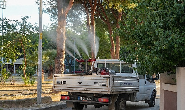 Gaziemir Belediyesi, havaların ısınmasıyla birlikte artış gösteren sivrisinek ve haşere