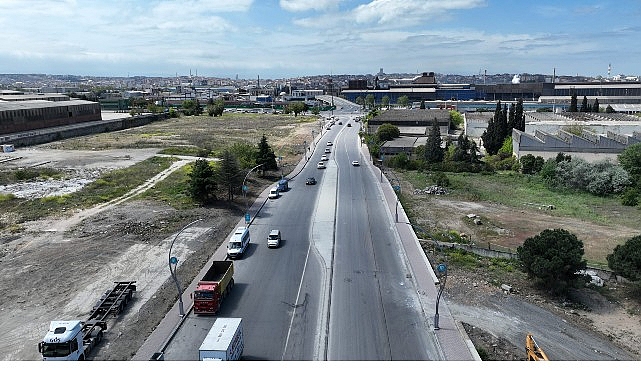 Büyükşehir Belediyesi, Gebze Beylikbağı Mahallesi’ne ulaşımı sağlayan Ankara Caddesi’nde yol