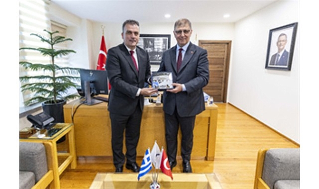 İzmir Büyükşehir Belediye Başkanı Dr. Cemil Tugay, Yunanistan’ın Larissa Belediyesi