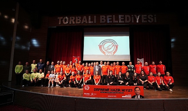Torbalı Belediyesi’nin ev sahipliğinde düzenlenen “Depreme Hazır Mıyız?” başlıklı seminer,