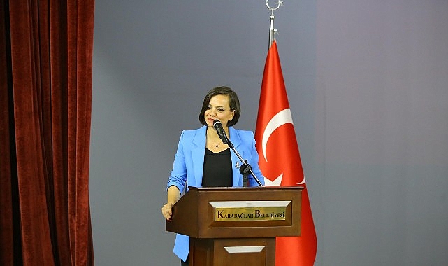 Karabağlar Belediyesi’nde görev yapan aday memurlar, düzenlenen törenle yemin ederek
