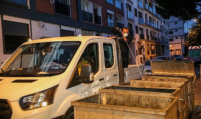 Karşıyaka Belediyesi, yaz aylarının en büyük sorunlarından biri olan karasineklerle