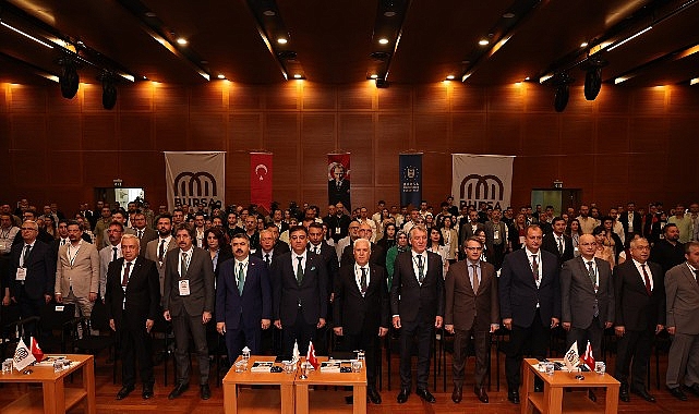 “Kamusal Alanlarda İş Sağlığı ve Güvenliği Çalıştayı”nda konuşan Nilüfer Belediye