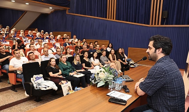 Nilüfer Belediyesi’nin “2025 Yılın Yazarı Rıfat Ilgaz” etkinlikleri kapsamında oyuncu