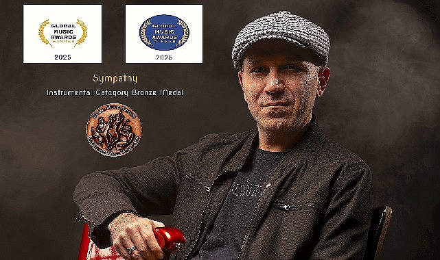 Türkiye’de blues ve rock türünde kendine özgü bir çizgide üretimlerini