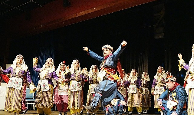 İzmir İl Millî Eğitim Müdürlüğü tarafından düzenlenen kültür-sanat faaliyetleri kapsamında,