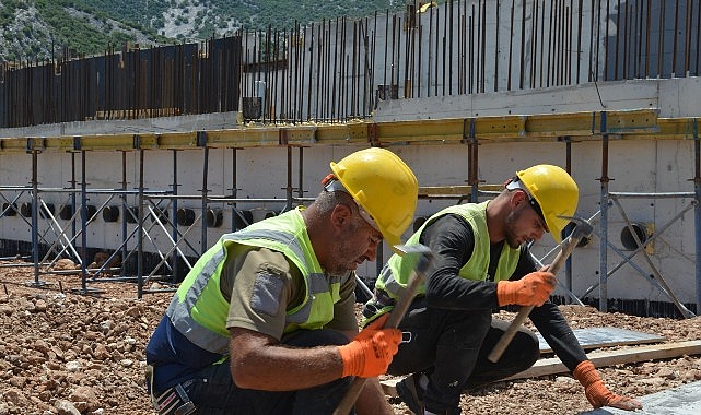 Antalya Büyükşehir Belediyesi ASAT Genel Müdürlüğü, kentin içme suyu ihtiyacını