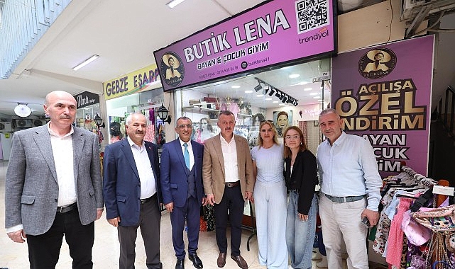 Kocaeli Büyükşehir Belediye Başkanı Tahir Büyükakın, Gebze’deydi. Her hafta Gebze
