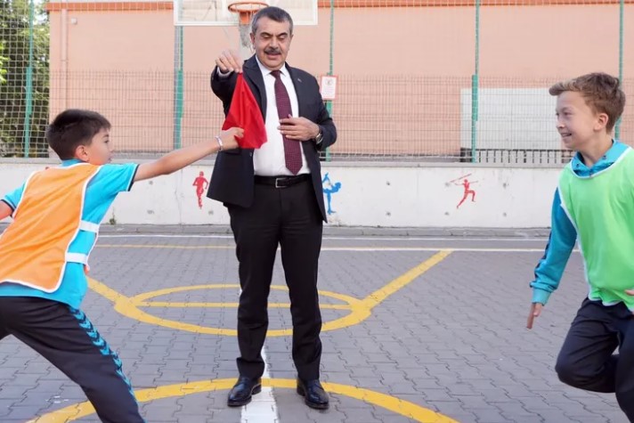 Millî Eğitim Bakanı Yusuf Tekin, Ankara Keçiören’deki Şehit Mustafa Ünal