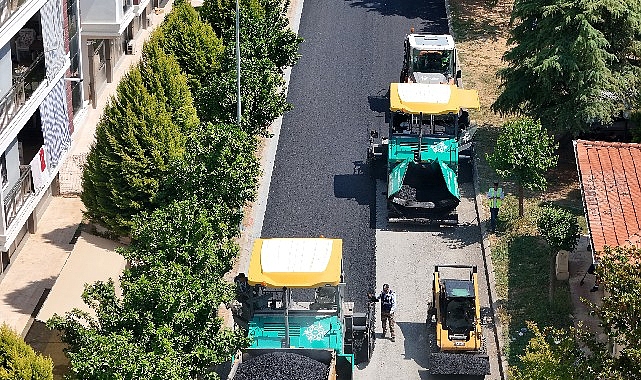 Aydın Büyükşehir Belediyesi, kent genelinde eş zamanlı olarak sürdürülen yol
