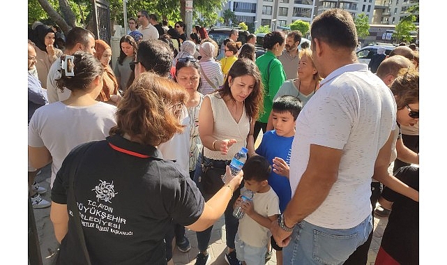 Aydın’da Liselere Geçiş Sistemi (LGS) kapsamındaki merkezi sınavda ter döken