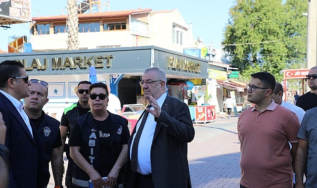 Edremit Belediye Başkanı Mehmet Ertaş, Belediye Başkan Yardımcısı Coşkun Taşkın