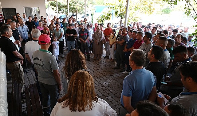 Kemer Belediye Başkanı Necati Topaloğlu, Kurban Bayramı öncesi Kemer Belediyesi